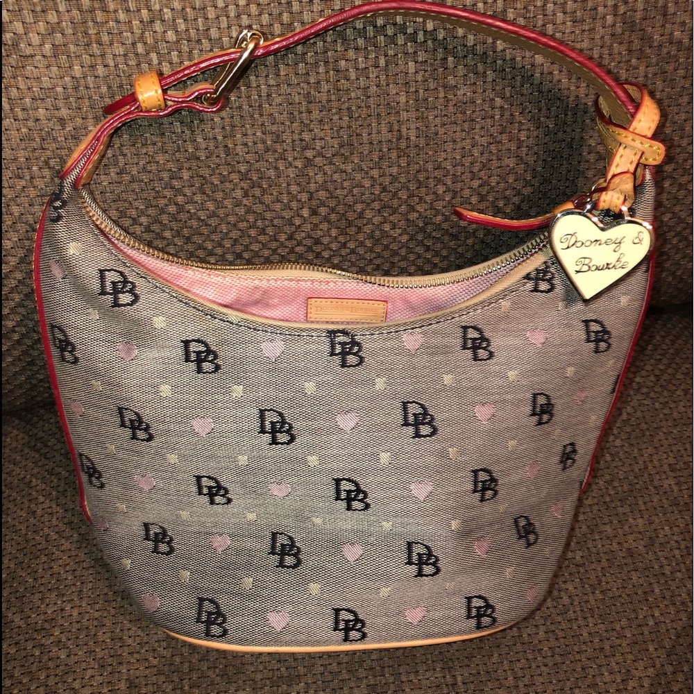 DOONEY & BOURKE SIGNATURE HEARTS BUCKET PURSE❤️❤️